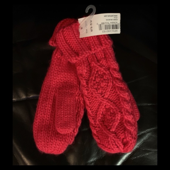 Thick Knit Mittens - Picture 1 of 1